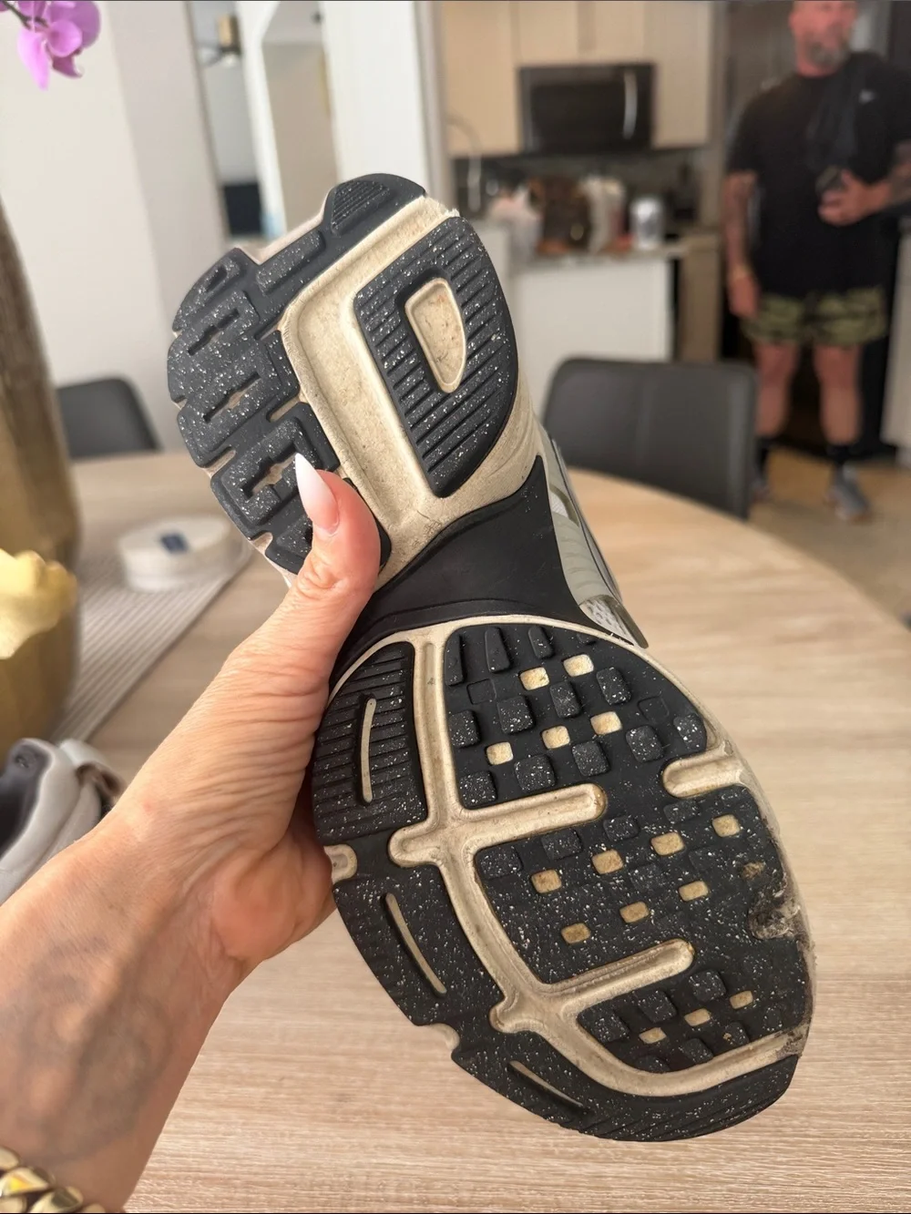 Nike V2k run
